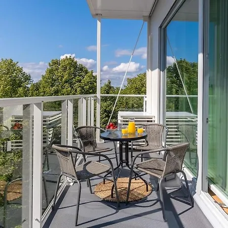 Lejlighed Family With Air-conditioning, Balcony, Free Parking!