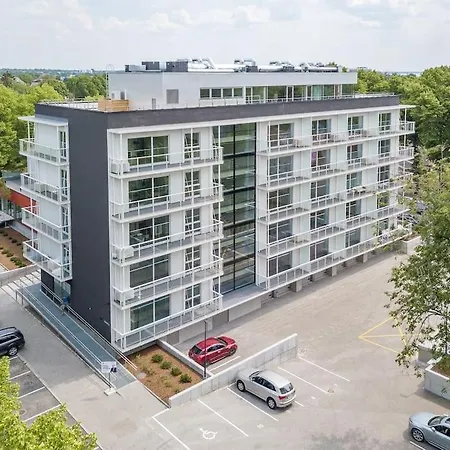 Apartment Family With Air-conditioning, Balcony, Free Parking! Pärnu